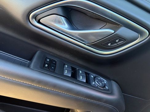 Used 2024 Chevrolet Tahoe Z71 w/ Luxury Package image 11