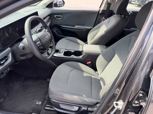 Used 2025 Kia K4 FWD image 22