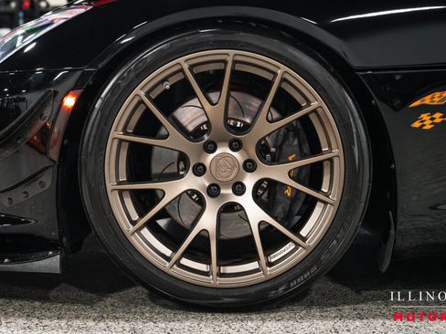 Used 2016 Dodge Viper SRT-10 w/ TA 1.0 Package RWD image 9
