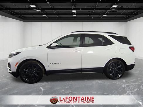 Certified 2024 Chevrolet Equinox RS w/ LPO, Floor Liner Package image 5