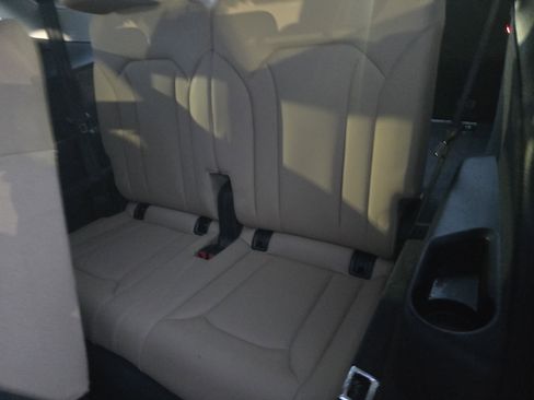 Used 2022 Audi Q7 2.0T Premium w/ Convenience Package image 9