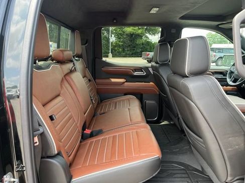Used 2024 GMC Sierra 1500 Denali Ultimate AWD/4WD image 10