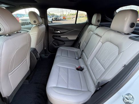 Used 2025 Buick Envista Avenir FWD image 15