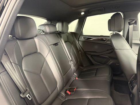 New 2026 Porsche Macan AWD/4WD image 18