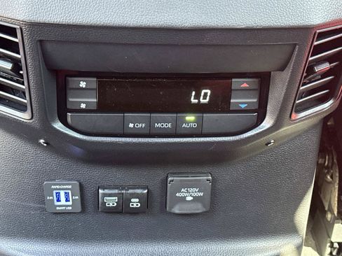 Used 2025 Toyota Sequoia TRD Pro AWD/4WD image 15