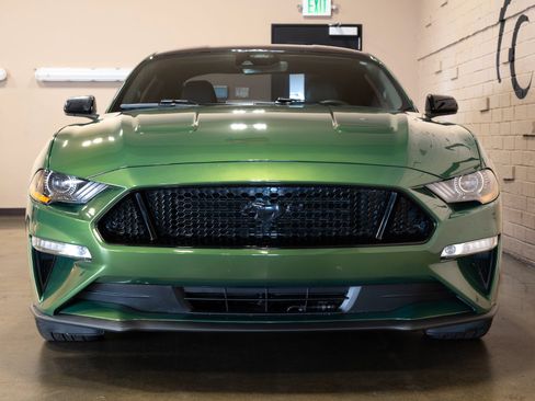 Used 2022 Ford Mustang GT Premium w/ Black Accent Package RWD image 13