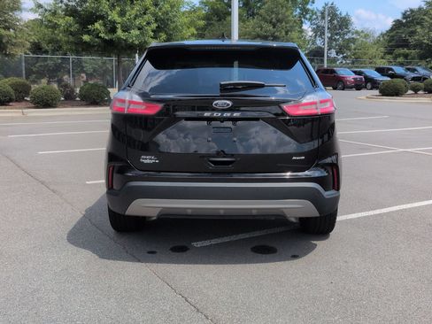 Used 2024 Ford Edge SEL AWD/4WD image 5