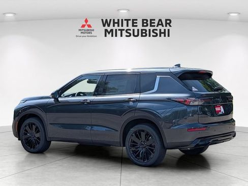 New 2026 Mitsubishi Outlander LE AWD/4WD image 2
