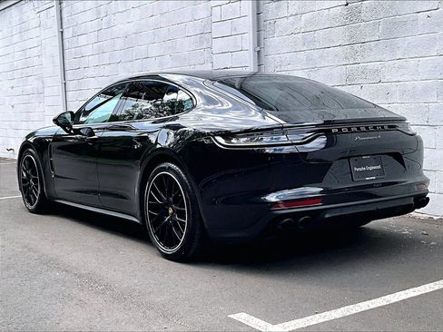 Certified 2023 Porsche Panamera 4 Platinum Edition AWD/4WD image 3