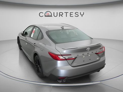 New 2026 Toyota Camry SE FWD image 11