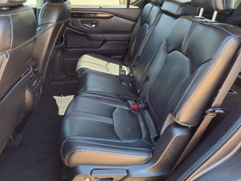 Used 2025 Honda Pilot EX-L image 25