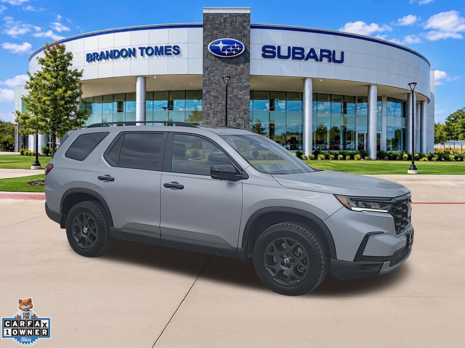 Used 2024 Honda Pilot TrailSport image 2