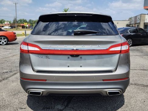 Used 2016 Lincoln MKX Reserve FWD image 13