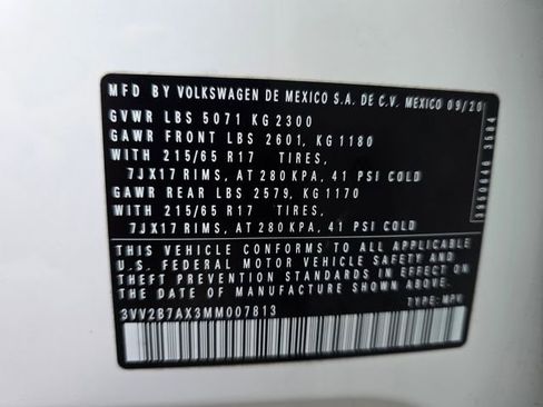 Used 2021 Volkswagen Tiguan SE AWD/4WD image 25