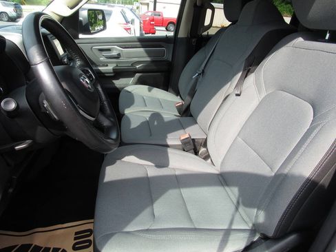 Used 2020 RAM 1500 Big Horn AWD/4WD image 32
