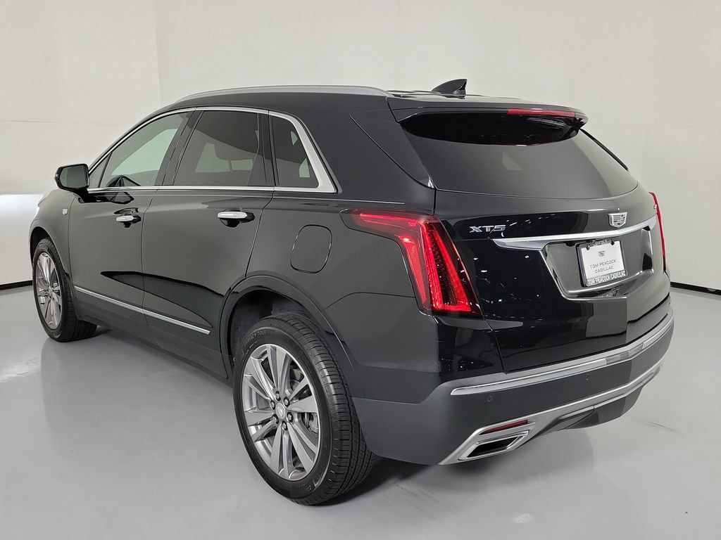 Certified 2024 Cadillac XT5 Premium Luxury FWD image 4