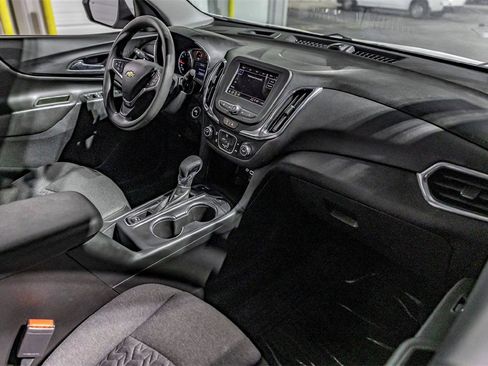 Used 2023 Chevrolet Equinox LT w/ LPO, Floor Liner Package image 27