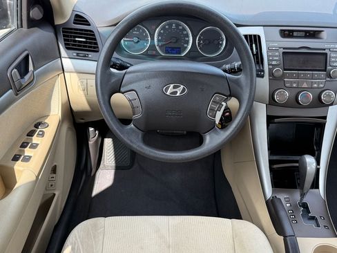 Used 2009 Hyundai Sonata GLS FWD image 17