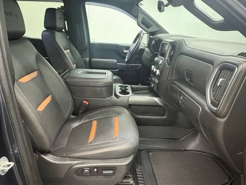 Used 2022 GMC Sierra 1500 AT4 w/ AT4 Premium Package AWD/4WD image 47