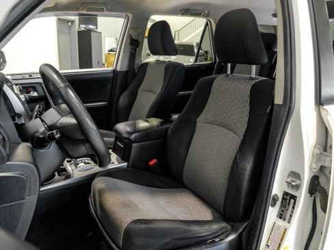 Used 2017 Toyota 4Runner SR5 RWD image 44