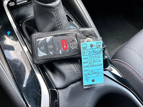 Used 2024 Toyota Corolla SE FWD image 14