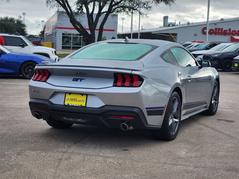 Used 2024 Ford Mustang GT Premium image 5