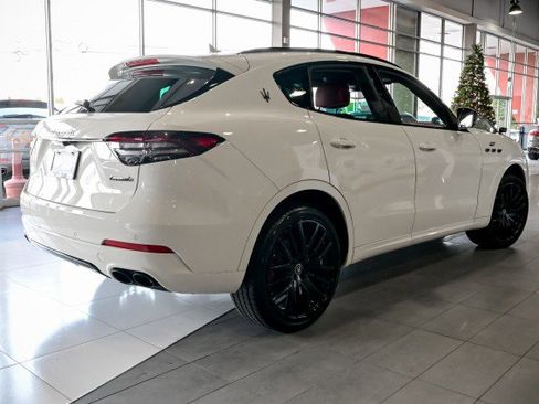 Used 2022 Maserati Levante GT image 5