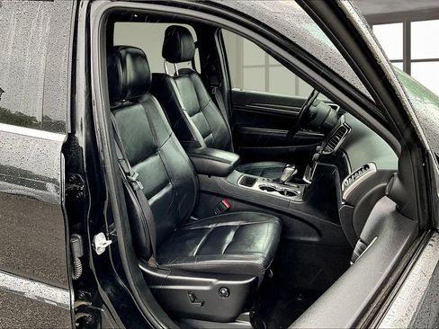 Used 2022 Jeep Grand Cherokee Limited image 8