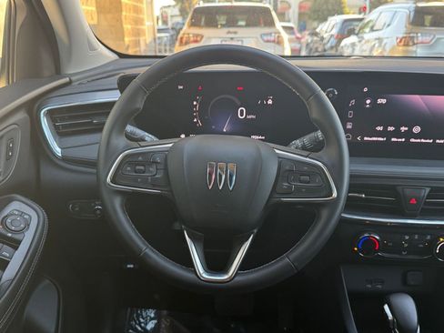 Used 2025 Buick Encore GX Preferred image 25