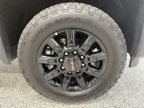 Used 2026 GMC Sierra 2500 AT4 AWD/4WD image 32