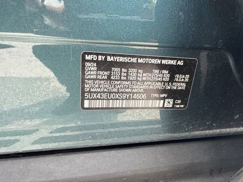 Used 2025 BMW X5 xDrive50e AWD/4WD image 22