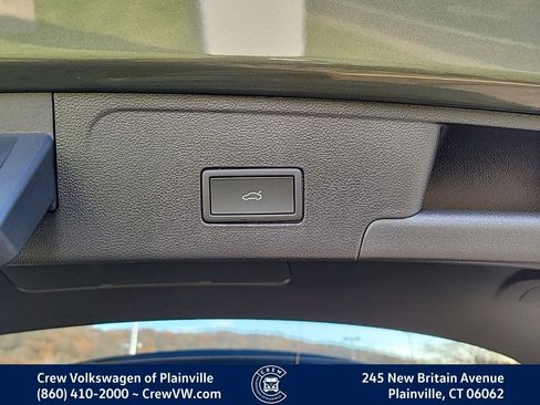 New 2026 Volkswagen Atlas Cross Sport SE image 54