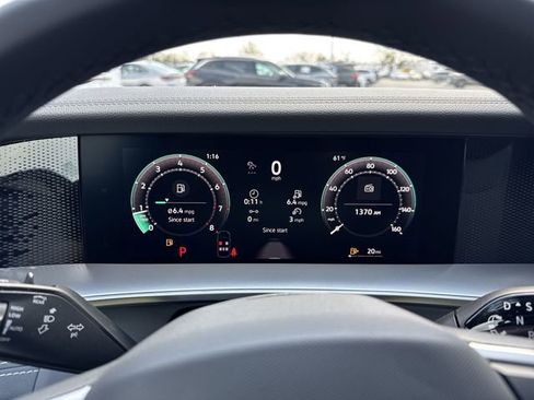 New 2026 Volkswagen Tiguan SE R-Line FWD image 11