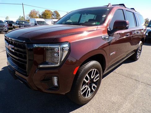 Used 2023 GMC Yukon XL AT4 w/ AT4 Premium Plus Package image 1