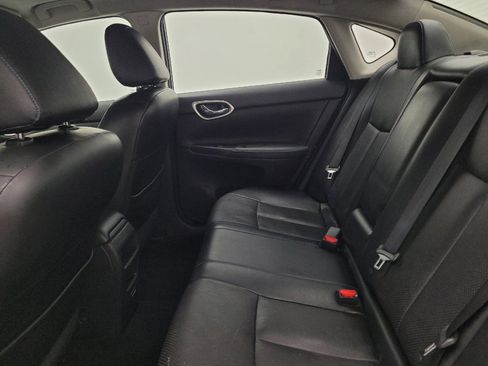 Used 2017 Nissan Sentra SR w/ SR Premium Technology Package FWD image 18