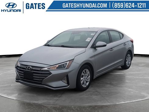 Used 2020 Hyundai Elantra SE FWD image 5