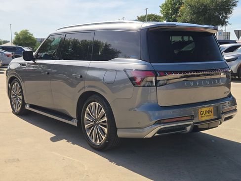 Used 2025 INFINITI QX80 Sensory AWD/4WD image 5