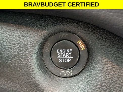 Used 2019 Jeep Cherokee Latitude Plus w/ Comfort/Convenience Group AWD/4WD image 24
