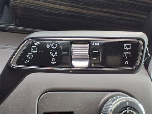 Used 2020 Lincoln Navigator Black Label w/ Cargo Convenience Package image 18