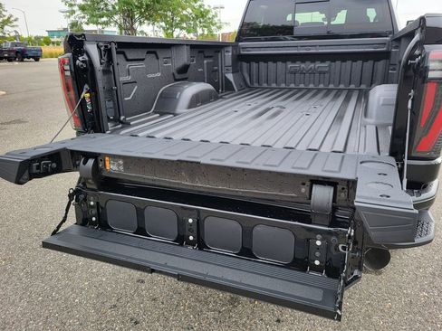 New 2025 GMC Sierra 3500 AT4 w/ Technology Package image 9