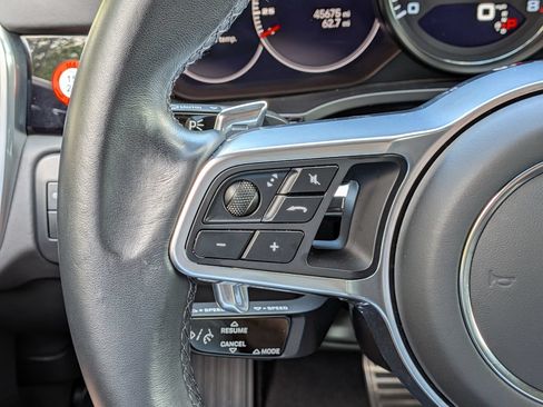 Certified 2023 Porsche Cayenne GTS AWD/4WD image 9