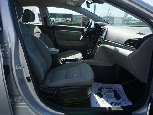 Used 2019 Hyundai Elantra SEL FWD image 23