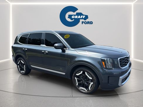 Used 2023 Kia Telluride S w/ S Sunroof Package AWD/4WD image 4