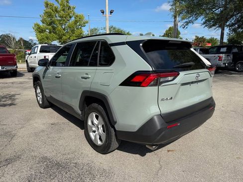 Used 2021 Toyota RAV4 XLE FWD image 3