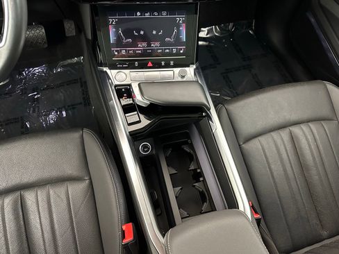 Used 2019 Audi e-tron Premium Plus image 14