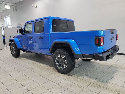 New 2026 Jeep Gladiator Sport image 4