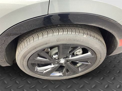 Used 2025 Buick Envision Sport Touring image 23