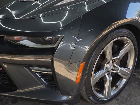 Used 2018 Chevrolet Camaro SS image 28