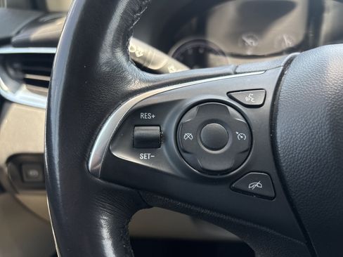 Used 2019 Buick Enclave Essence AWD/4WD image 25