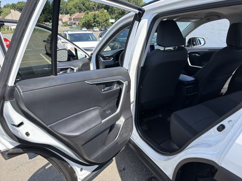 Used 2024 Toyota RAV4 XLE w/ Weather Package AWD/4WD image 29